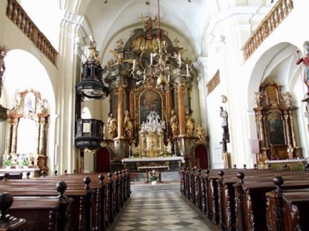 Dreifaltigkeitskirche Innenansicht neu